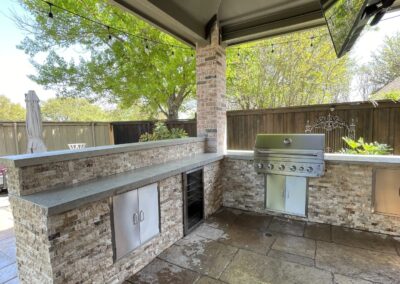 Outdoor kitchen